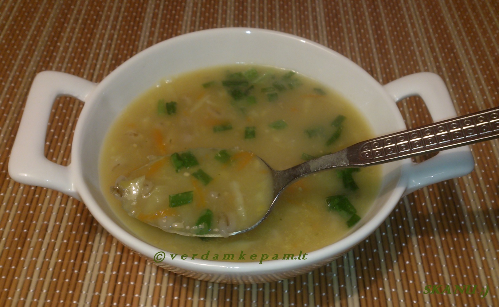 Žirnių ir perlinių kruopų sriuba